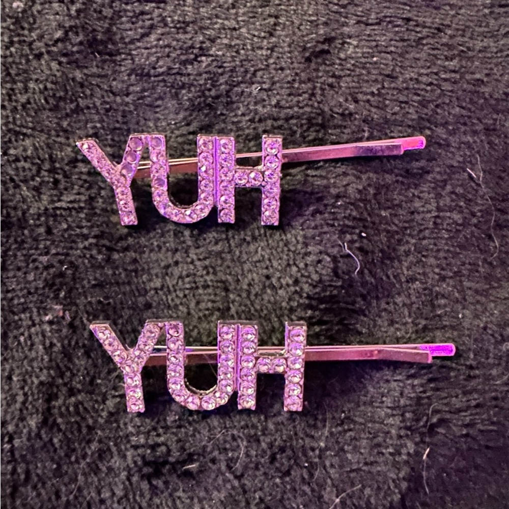 Rhinestone “yuh” hair clips